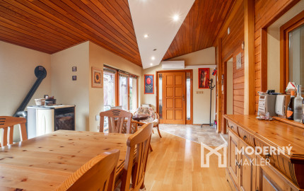 Na predaj príjemný rodinný dom priamo pod lesom v Záhorskej Bystrici