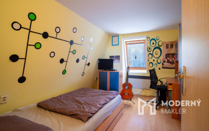 Na predaj príjemný rodinný dom priamo pod lesom v Záhorskej Bystrici