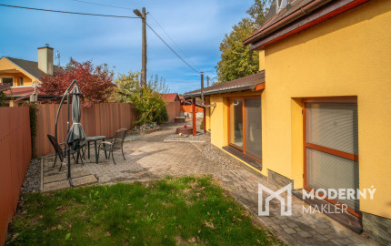 Na predaj príjemný rodinný dom priamo pod lesom v Záhorskej Bystrici