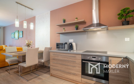 REZERVOVANÉ: Na predaj priestranný 3-izbový byt na Slávičej ulici v Senci