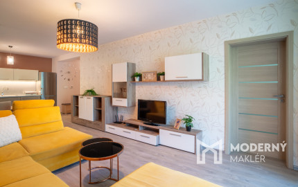 REZERVOVANÉ: Na predaj priestranný 3-izbový byt na Slávičej ulici v Senci