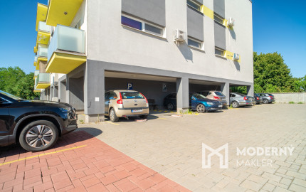 REZERVOVANÉ: Na predaj priestranný 3-izbový byt na Slávičej ulici v Senci