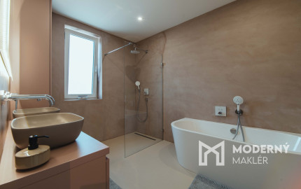 Na predaj 5-izbový kompletne zariadený rodinný dom v Skalke nad Váhom