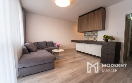 Na prenájom 2-izbový byt s balkónom v Trenčíne na Šafárikovej ulici