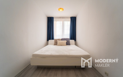 Na prenájom 2-izbový byt s balkónom v Trenčíne na Šafárikovej ulici