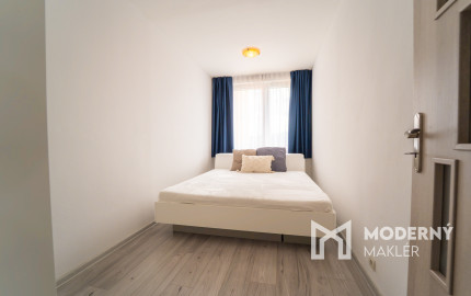 Na prenájom 2-izbový byt s balkónom v Trenčíne na Šafárikovej ulici