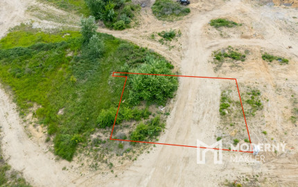 Na predaj pozemok s projektom a stavebným povolením v obci Veľké Leváre