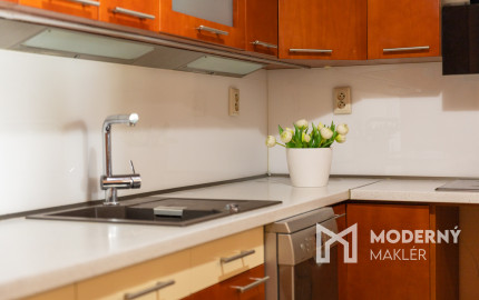 Na predaj 3- izbový byt s parkovaním, Zlatovce Trenčín