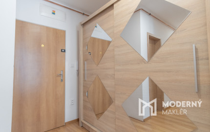 REZERVOVANÉ: Na predaj 1-izbový byt s parkovacím miestom v Poprade