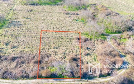 Na predaj perspektívny pozemok v Rači