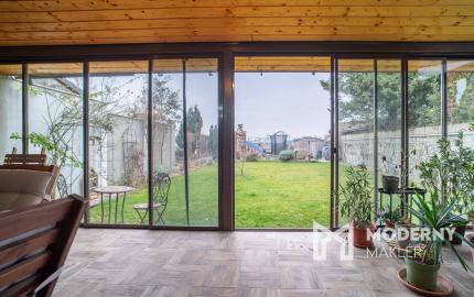 Na predaj priestranný rodinný dom v Oľdzi