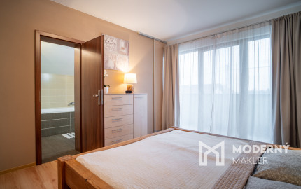 Na predaj priestranný rodinný dom v Oľdzi