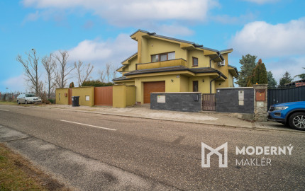 Na predaj priestranný rodinný dom v Oľdzi