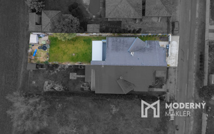 Na predaj priestranný rodinný dom v Oľdzi