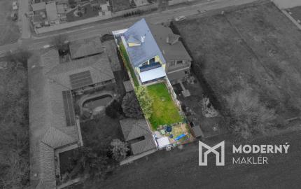 Na predaj priestranný rodinný dom v Oľdzi