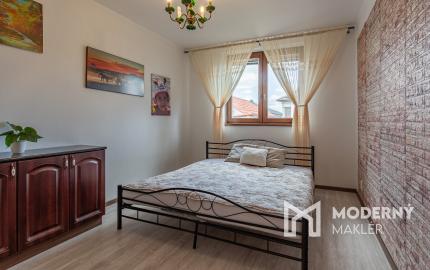 Na predaj priestranný 4-izbový rodinný dom v obci Vieska