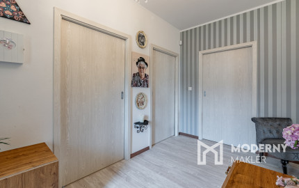 Na predaj priestranný 4-izbový rodinný dom v obci Vieska