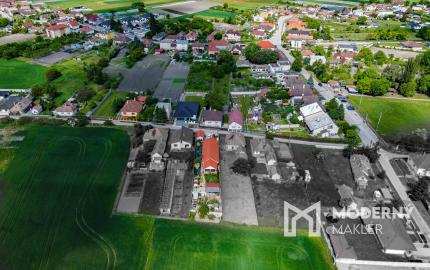 Na predaj priestranný 4-izbový rodinný dom v obci Vieska