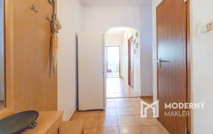 Na predaj 3-izbový byt v Bratislave-Podunajské Biskupice