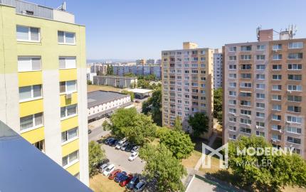 Na predaj 3-izbový byt v Bratislave-Podunajské Biskupice