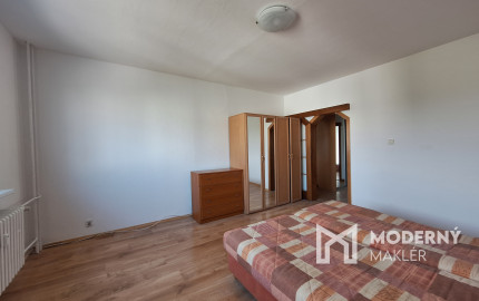 Na predaj 3-izbový byt s loggiou na sídlisku Hájik v Žiline