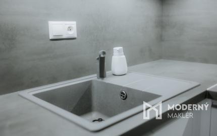 Na predaj kompletne zrekonštruovaný 2-izbový byt v Kotešovej