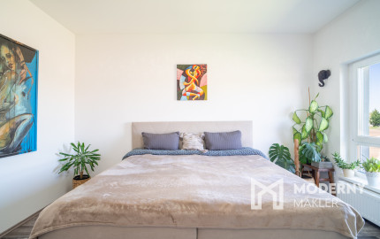 REZERVOVANÉ: Na predaj 3-izbový byt s parkovacím státím v Rajke