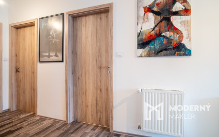 REZERVOVANÉ: Na predaj 3-izbový byt s parkovacím státím v Rajke