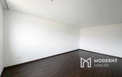 Veľkometrážny 2-izbový byt v Turanoch