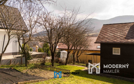 REZERVOVANÉ: Na predaj kompletne zariadený rodinný dom v obci Omšenie