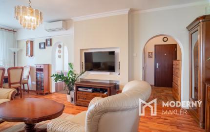 Na predaj slnečný 3-izbový byt s priestrannou loggiou v Bratislave