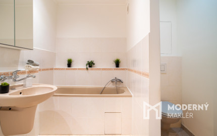 Na prenájom pekný 3-izbový byt v centre mesta Malacky