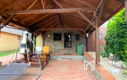 Na prenájom priestranná chatka v Čake