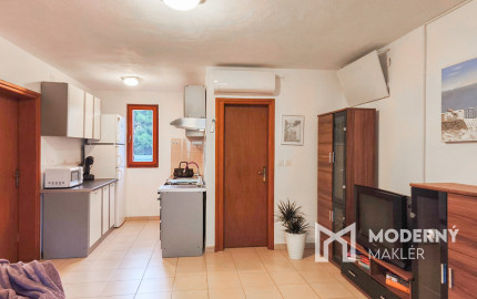 Na predaj 3-izbový apartmán na ostrove Vir v Chorvátsku