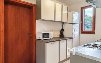 Na predaj 3-izbový apartmán na ostrove Vir v Chorvátsku