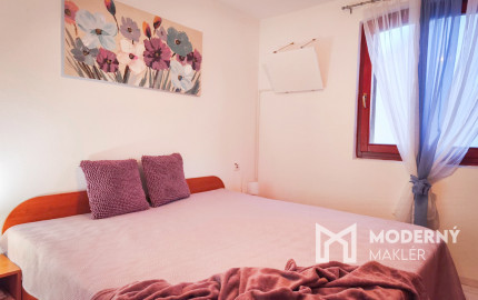 Na predaj 3-izbový apartmán na ostrove Vir v Chorvátsku