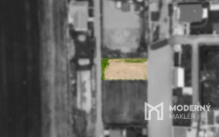 Na predaj pozemok s potenciálom výstavby v obci Horné Janíky