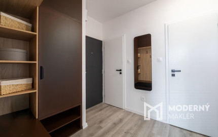 REZERVOVANÉ - Na predaj zariadený 4-izbový byt v Dúbravke