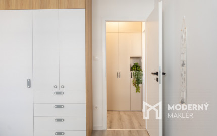 REZERVOVANÉ - Na predaj zariadený 4-izbový byt v Dúbravke