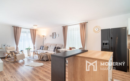 REZERVOVANÉ - Na predaj 5-izbový rodinný dom v Rovinke