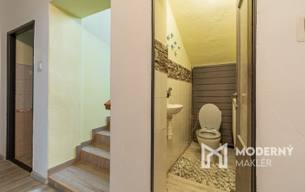 Na predaj rodinný dom s wellnessom v Dolných Lefantovciach