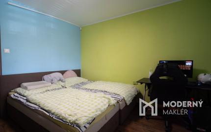 Na predaj 5-izbový rodinný dom v obci Dvorníky