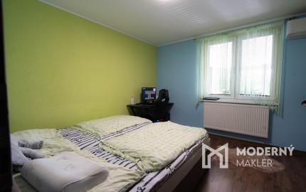 Na predaj 5-izbový rodinný dom v obci Dvorníky