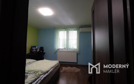 Na predaj 5-izbový rodinný dom v obci Dvorníky