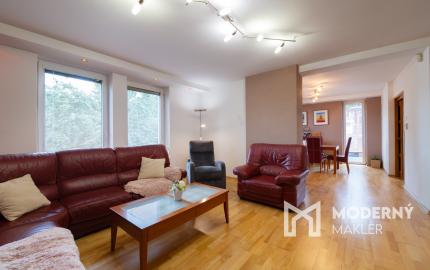 Na predaj rodinný dom s bazénom v Kysuckom Novom Meste