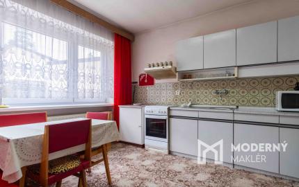 REZERVOVANÉ: Na predaj rodinný dom vo Svite v mestskej časti Podskalka