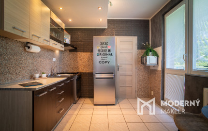 Na predaj 3-izbový byt v obci Rohožník