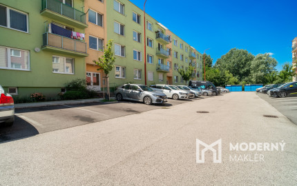 Na predaj 3-izbový byt v obci Rohožník