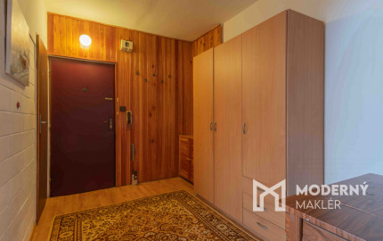REZERVOVANÝ: Na predaj priestranný 2-izbový byt v Starej Ľubovni