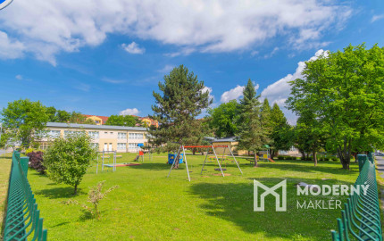 REZERVOVANÝ: Na predaj priestranný 2-izbový byt v Starej Ľubovni